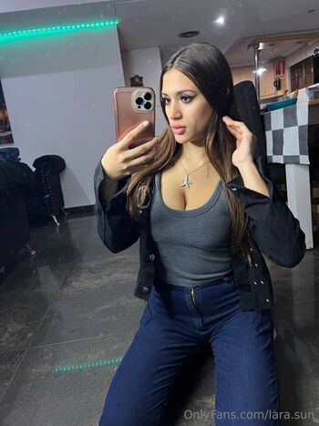 Full leaked Lara sun private onlyfans photo