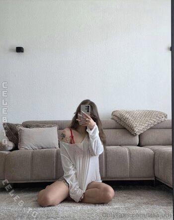 Full leaked Lara uth page private onlyfans photo