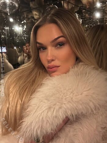 Full leaked Laraa private onlyfans photo