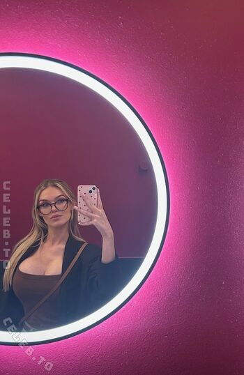 Full leaked Laraa private onlyfans photo