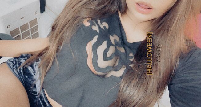 Full leaked Larissa kalli private onlyfans photo