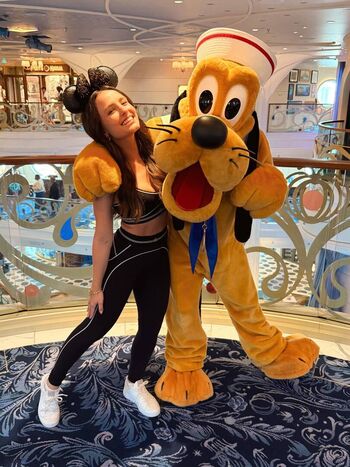 Full leaked Larissa manoela page private onlyfans photo