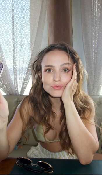 Full leaked Larissa manoela page private onlyfans photo