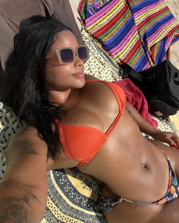 Full leaked Larissa rocha private onlyfans photo