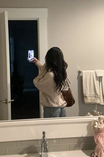 Full leaked Laselyii page private onlyfans photo