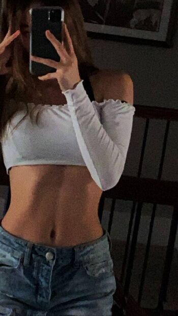 Full leaked Laselyii private onlyfans photo