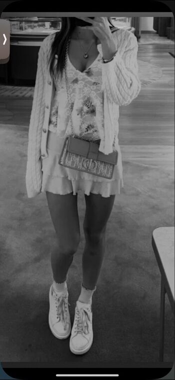 Full leaked Laselyii private onlyfans photo