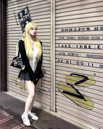 Full leaked Latulip  page private onlyfans photo