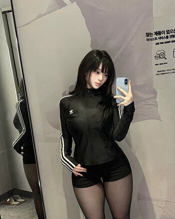 Full leaked Latulip  page private onlyfans photo