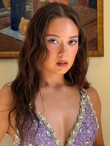 Full leaked Laufey lin page private onlyfans photo