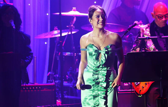 Full leaked Laufey lin page private onlyfans photo