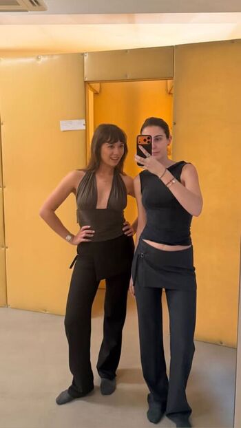 Full leaked Laufey lin page private onlyfans photo