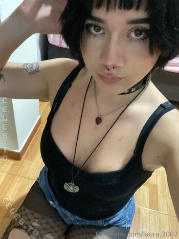 Full leaked Laura private onlyfans photo