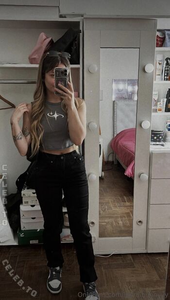 Full leaked Laura bunnyyy private onlyfans photo