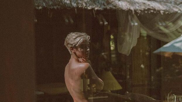 Full leaked Laura escanes private onlyfans photo