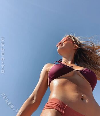 Full leaked Laura mae private onlyfans photo