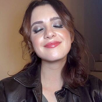 Full leaked Laura marano private onlyfans photo