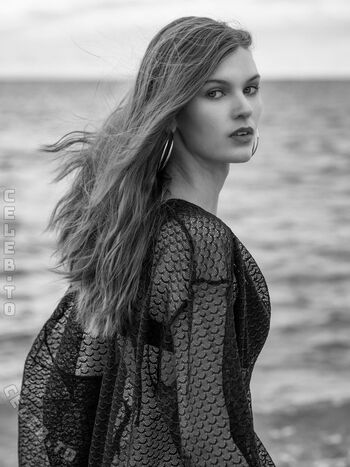 Full leaked Laura offermann private onlyfans photo