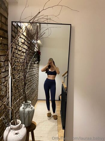 Full leaked Lauraa babyy private onlyfans photo