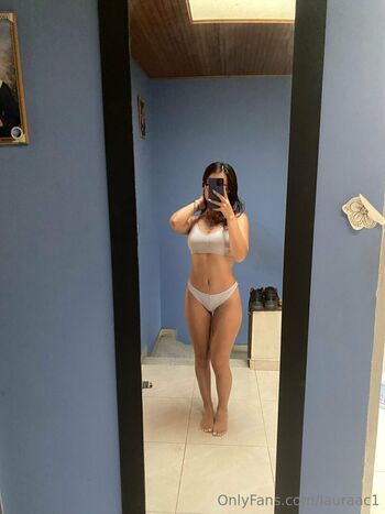 Full leaked Lauraac private onlyfans photo