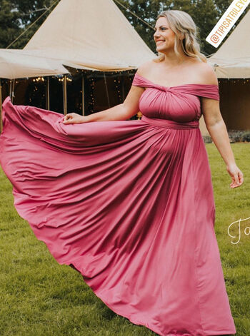 Full leaked Lauracurvemodel private onlyfans photo