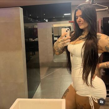 Full leaked Lauralopx private onlyfans photo