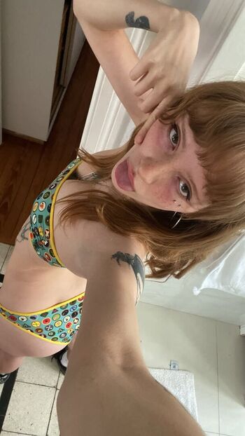 Full leaked Laurasad private onlyfans photo