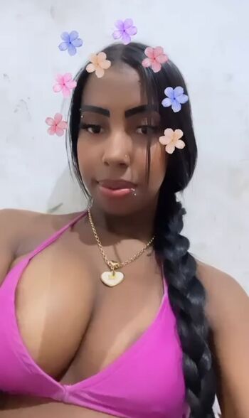Full leaked Laurasantos private onlyfans photo