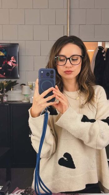 Full leaked Laure valee page private onlyfans photo