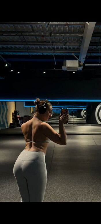 Full leaked Lauren duffy private onlyfans photo