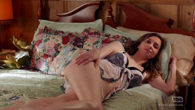 Full leaked Lauren lapkus private onlyfans photo