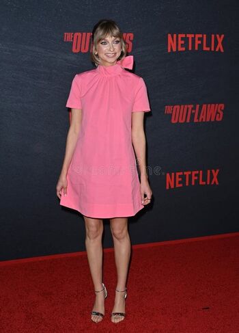 Full leaked Lauren lapkus private onlyfans photo