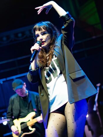 Lauren Mayberry