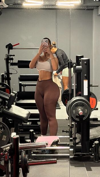 Full leaked Laurgmzz private onlyfans photo