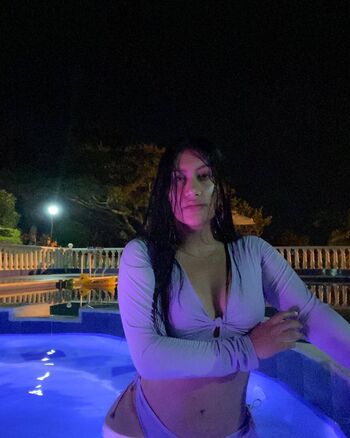 Full leaked Laurilml private onlyfans photo