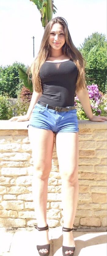 Full leaked Laurine private onlyfans photo