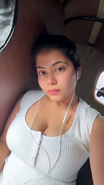 Full leaked Lavanya pandiya private onlyfans photo