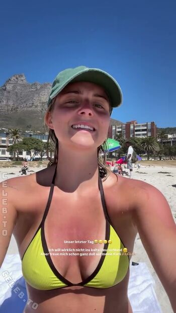 Full leaked Lea breuer page private onlyfans photo