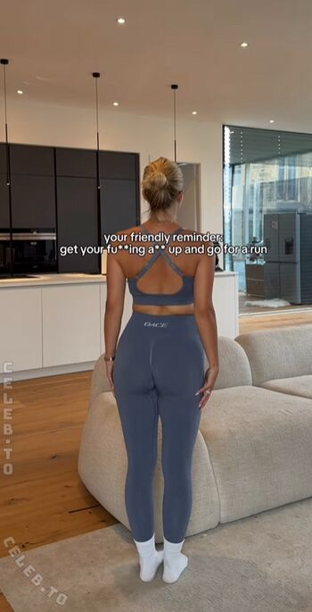 Full leaked Lea breuer page private onlyfans photo