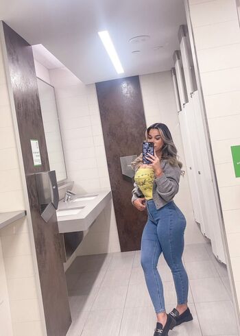 Full leaked Leafsnlifts page private onlyfans photo