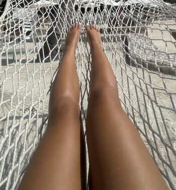 Full leaked Leafsnlifts page private onlyfans photo