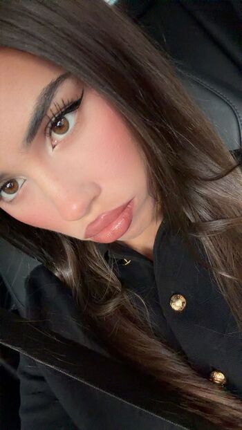 Full leaked Leah halton page private onlyfans photo