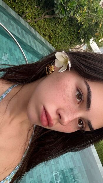 Full leaked Leah halton page private onlyfans photo