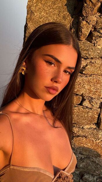 Full leaked Leah halton page private onlyfans photo