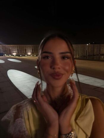 Full leaked Leah halton page private onlyfans photo