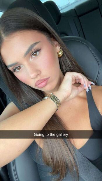 Full leaked Leah halton page private onlyfans photo