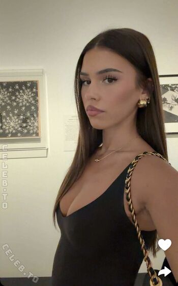 Full leaked Leah halton page private onlyfans photo