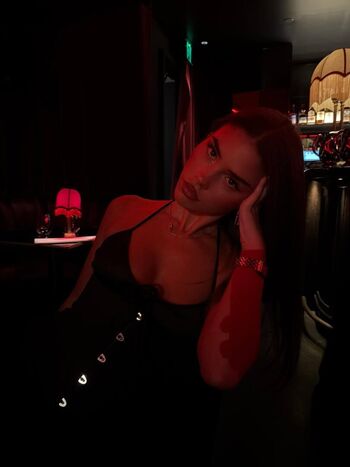 Full leaked Leah halton page private onlyfans photo