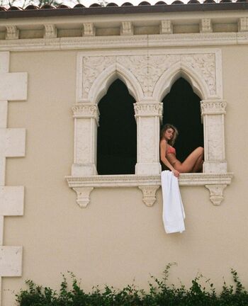 Full leaked Leah rose page private onlyfans photo