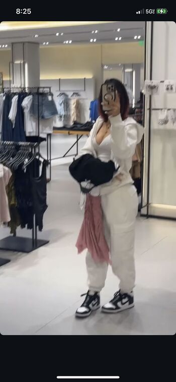 Full leaked Lealdeen private onlyfans photo